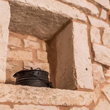 Bed & Breakfast Trullo Estrela